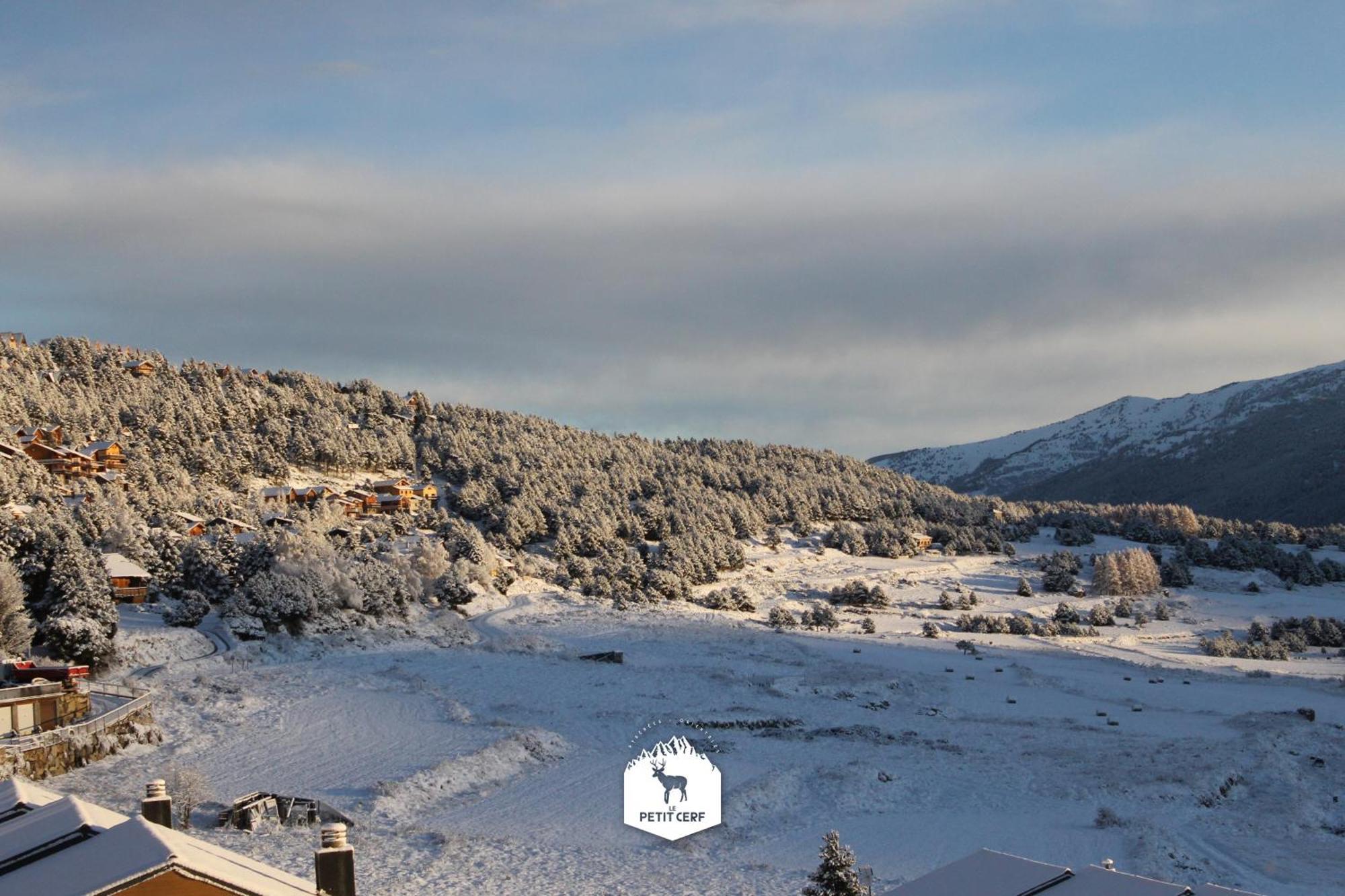 Le Petit Ours & Le Petit Cerf - Studios Vue Lac & Montagnes Les Angles  Exterior photo